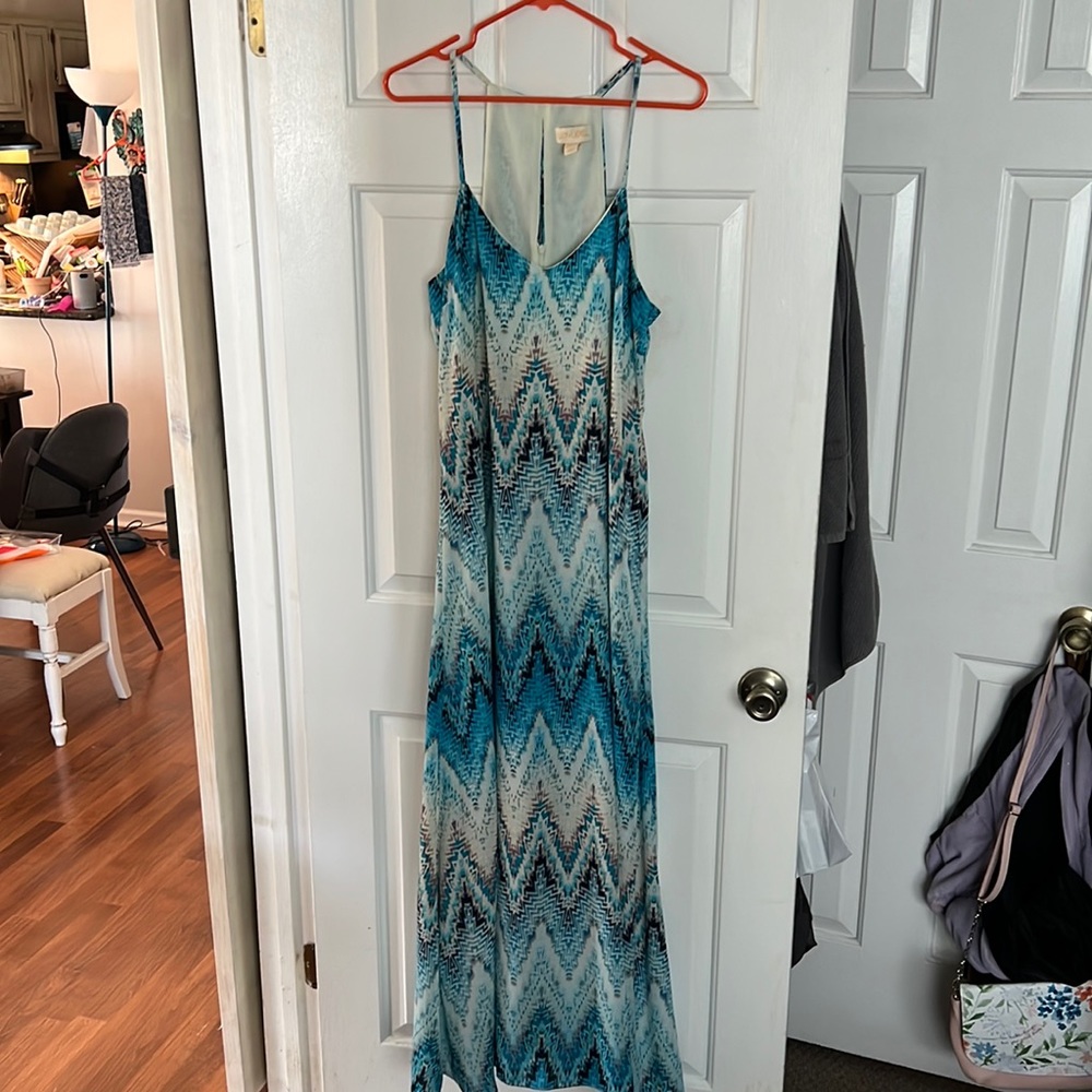Lucy & Laurel floor length dress